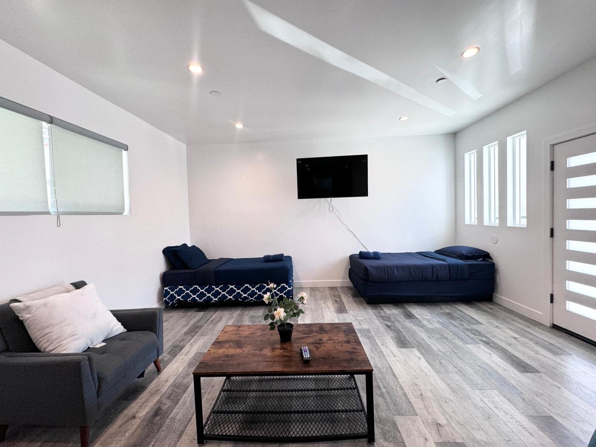 Cheerful 4Br Home With Parking In East Hollywood 洛杉矶 外观 照片