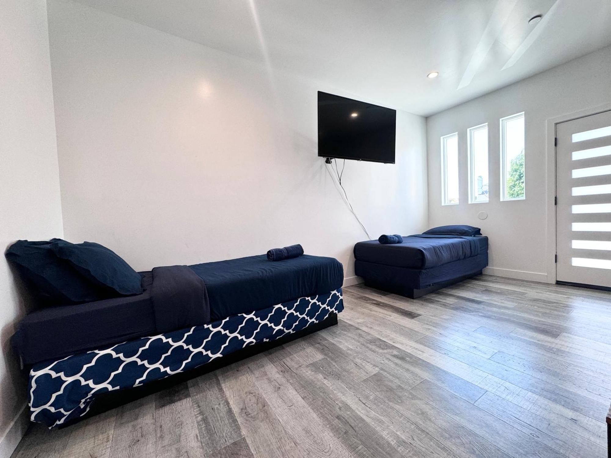 Cheerful 4Br Home With Parking In East Hollywood 洛杉矶 外观 照片